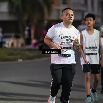 Runner Photo 7814104