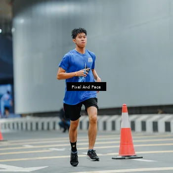 Runner Photo 7814210