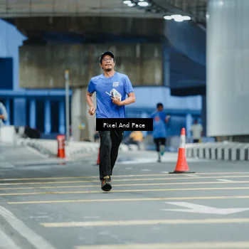 Runner Photo 7814372