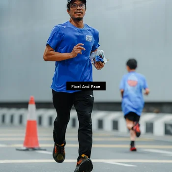 Runner Photo 7814404