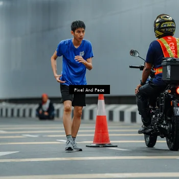 Runner Photo 7814536