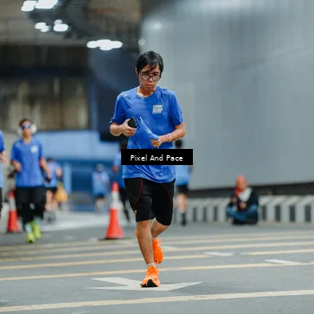 Runner Photo 7814604