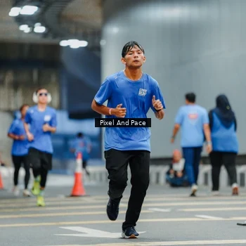 Runner Photo 7814636