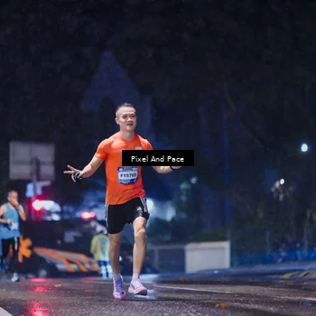 Runner Photo 7814659