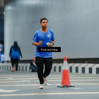Runner Photo 7814702