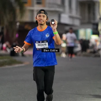 Runner Photo 7814811