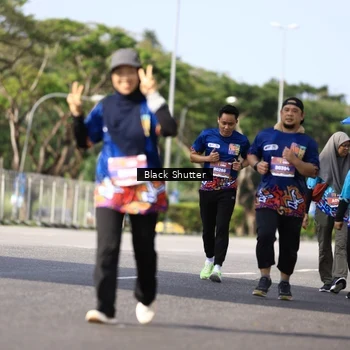 Runner Photo 7814975