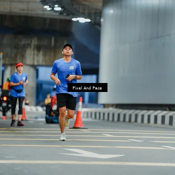Runner Photo 7815012