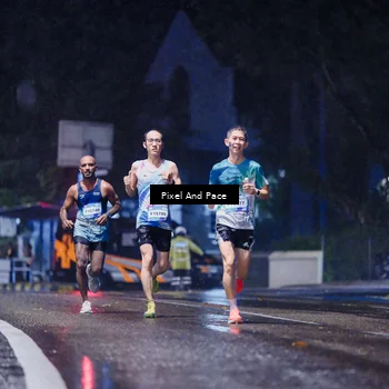 Runner Photo 7815019
