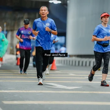Runner Photo 7815022