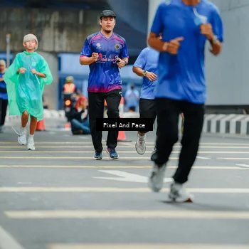 Runner Photo 7815041