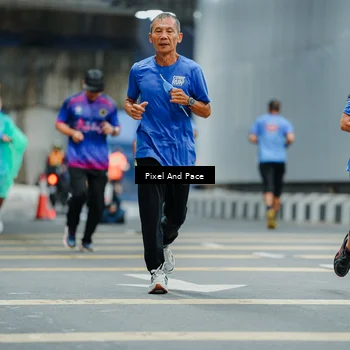 Runner Photo 7815044