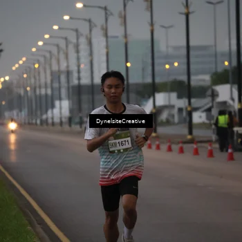 Runner Photo 7815104