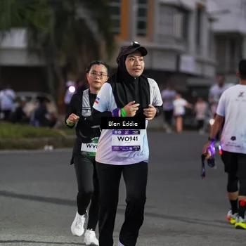 Runner Photo 7815128