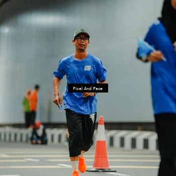 Runner Photo 7815262