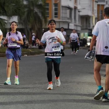 Runner Photo 7815304