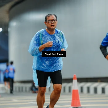 Runner Photo 7815344