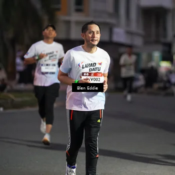 Runner Photo 7815386