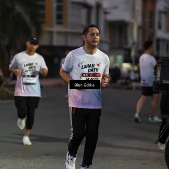 Runner Photo 7815387