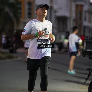 Runner Photo 7815417