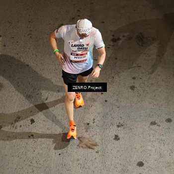 Runner Photo 7815424