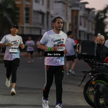 Runner Photo 7815486