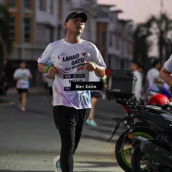 Runner Photo 7815489