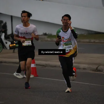 Runner Photo 7816030