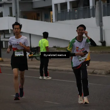 Runner Photo 7816068