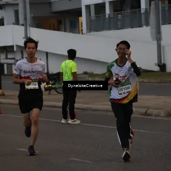 Runner Photo 7816073