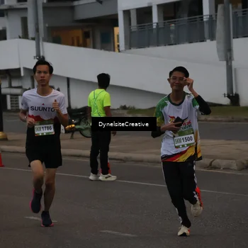 Runner Photo 7816109
