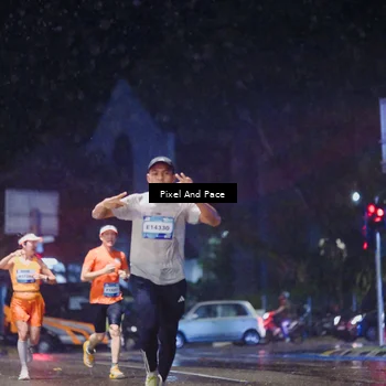 Runner Photo 7816186