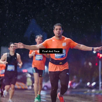 Runner Photo 7816233
