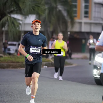 Runner Photo 7816310
