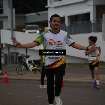 Runner Photo 7816351