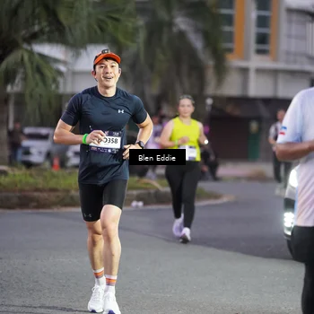Runner Photo 7816354