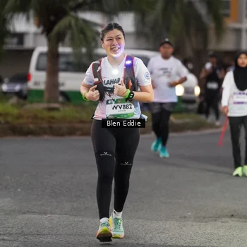 Runner Photo 7816485