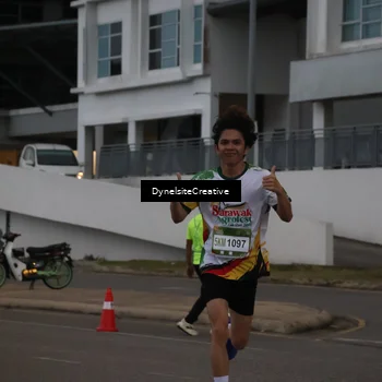 Runner Photo 7816497