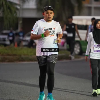 Runner Photo 7816529