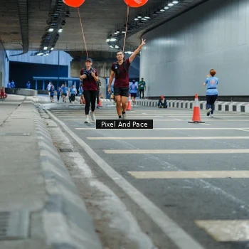 Runner Photo 7816532