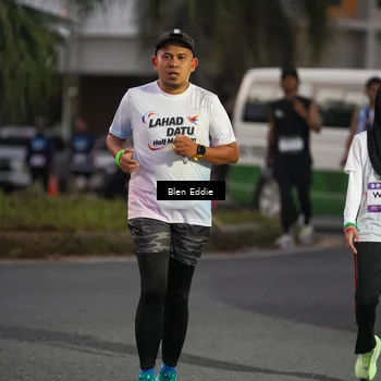 Runner Photo 7816535