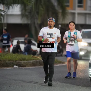 Runner Photo 7816642