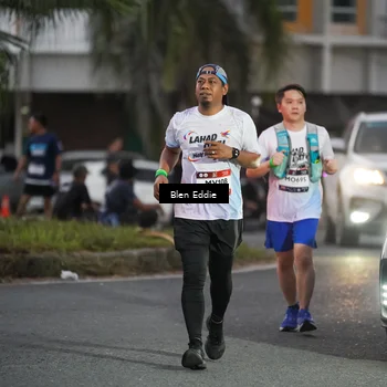 Runner Photo 7816672