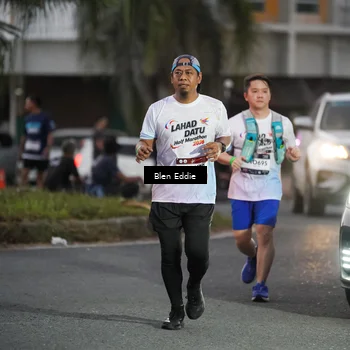 Runner Photo 7816792