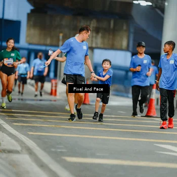 Runner Photo 7816840