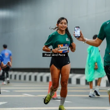 Runner Photo 7816869