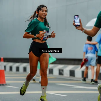 Runner Photo 7816874