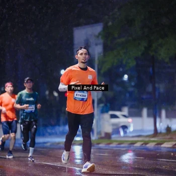 Runner Photo 7816901