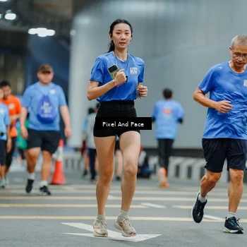 Runner Photo 7816937