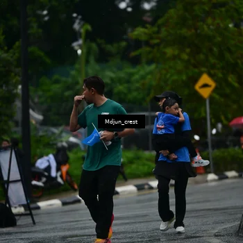 Runner Photo 7817055